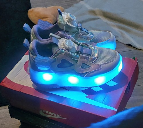 Light heelys girls - up,